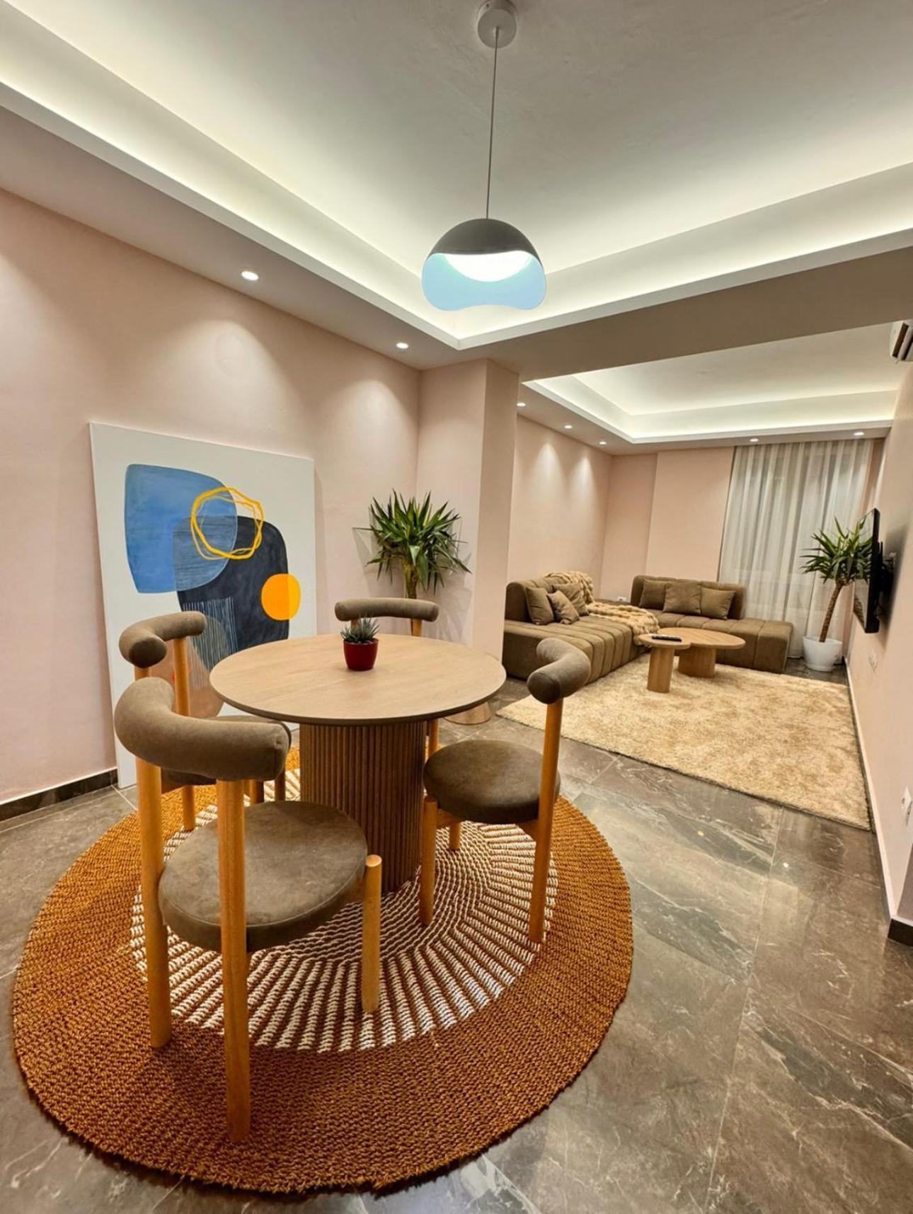 Agate City Center Apartment Tirana Esterno foto