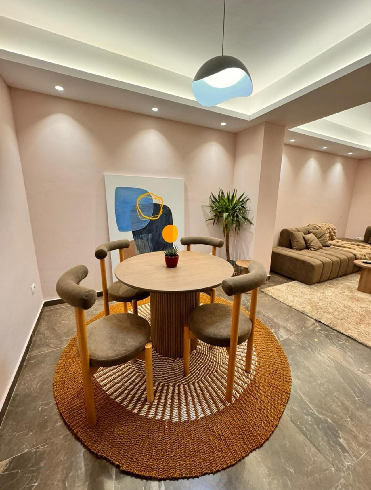 Agate City Center Apartment Tirana Esterno foto